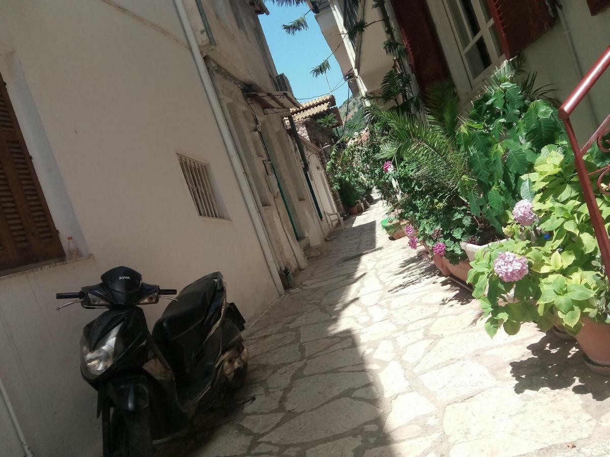Ferienwohnung Nafpaktos Old Town Exterior foto